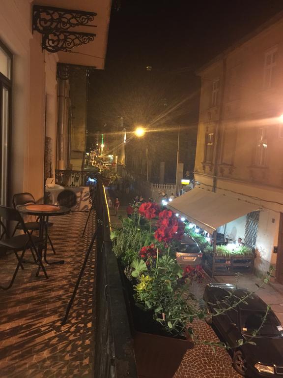 Virmenska Apartment Lviv Bagian luar foto