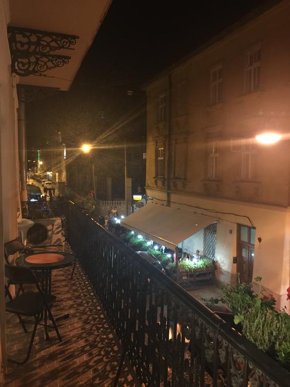 Virmenska Apartment Lviv Bagian luar foto